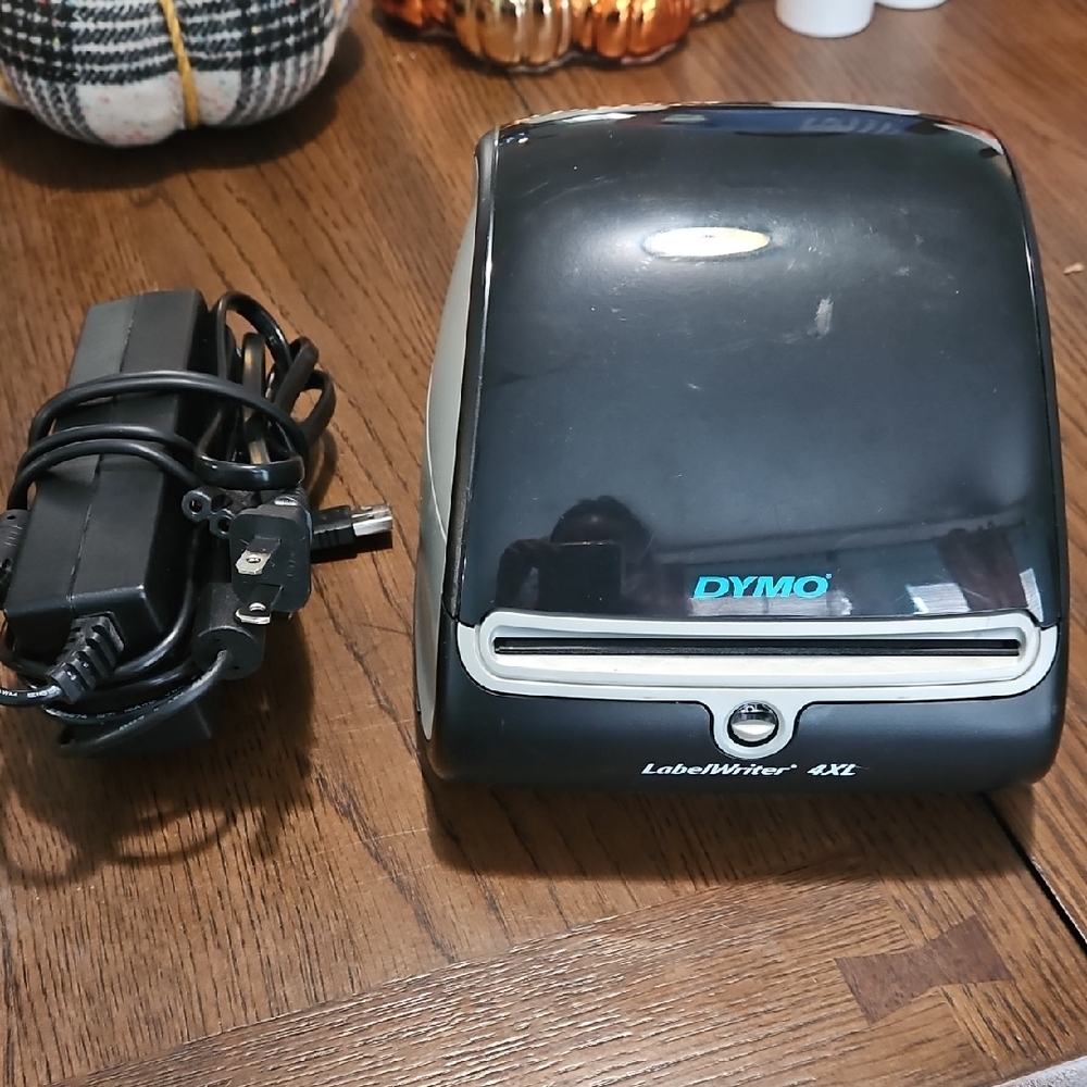 Dymo LabelWriter 4XL in Black with Adapter